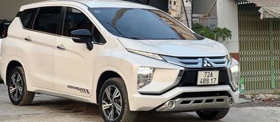 Mitsubishi Xpander Trắng 7 chỗ
