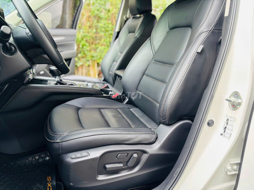 Mazda CX 5 2.0 Premium 2020 - 48000 km. Mua bán Ô tô tại Thành phố Dĩ An Bình Dương được đăng bởi trần thị khánh huyền  hình 8