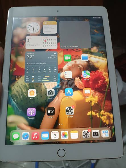 Apple iPad Gen 5 32GB Vàng Đã sử dụng. Mua bán Máy tính bảng tại Quận Ninh Kiều Cần Thơ được đăng bởi Hội Đồ Điện Tử hình 1