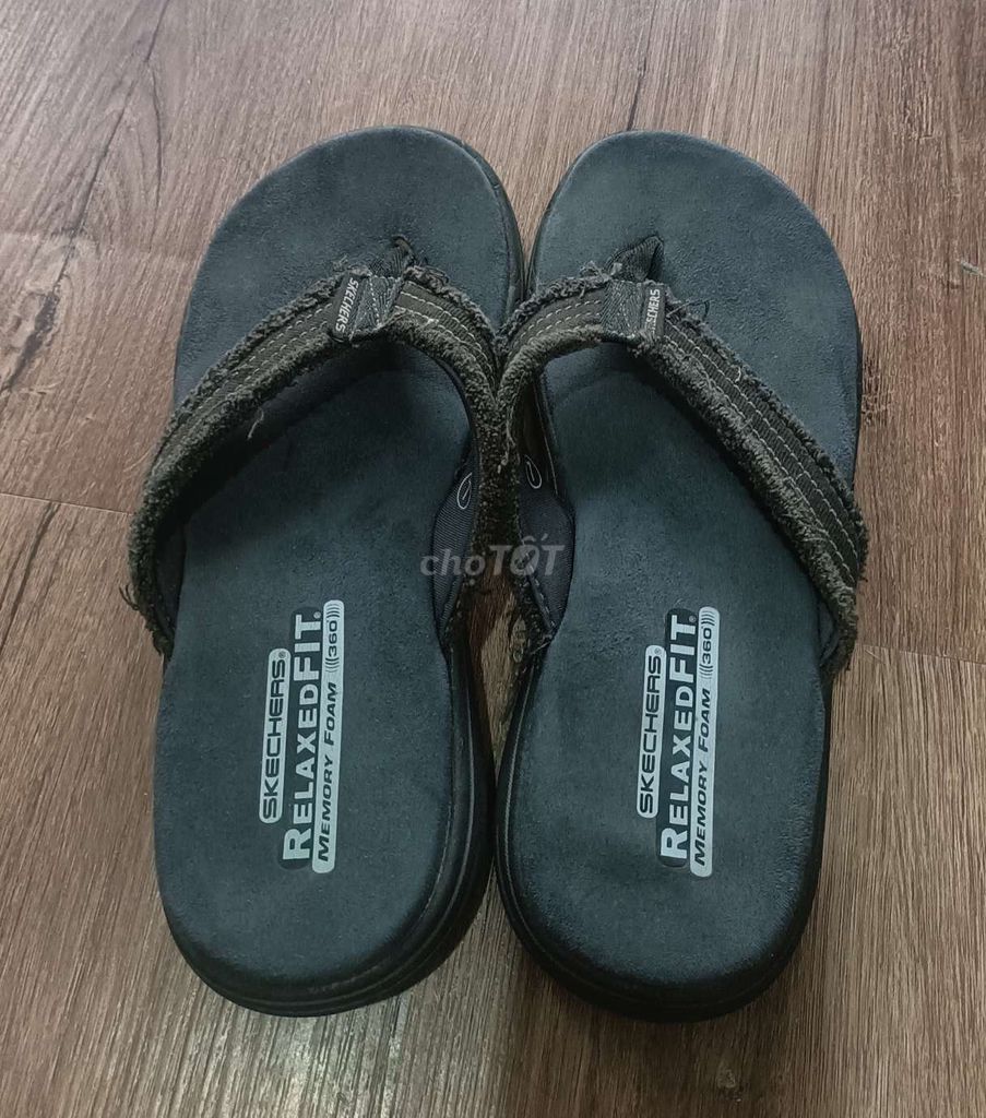 Dép Skechers Nam Đen Memory Foam 40. Mua bán Giày dép tại Thành phố Long Xuyên An Giang được đăng bởi NGÔ ANH KIỆT  hình 1
