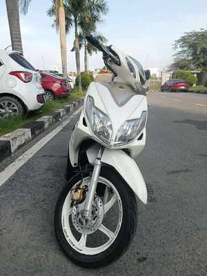 Xe tay ga Yamaha Luvias GTX Fi màu trắng, nâu. Mua bán Xe máy tại Quận Bình Tân Tp Hồ Chí Minh được đăng bởi Khoai tây