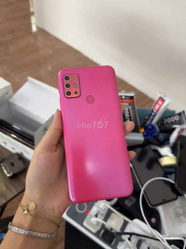 Motorola Moto G20, 4/64g, nứt kính, zin full. Mua bán Điện thoại tại Thành phố Thủ Dầu Một Bình Dương được đăng bởi Phước Mobile hình 1