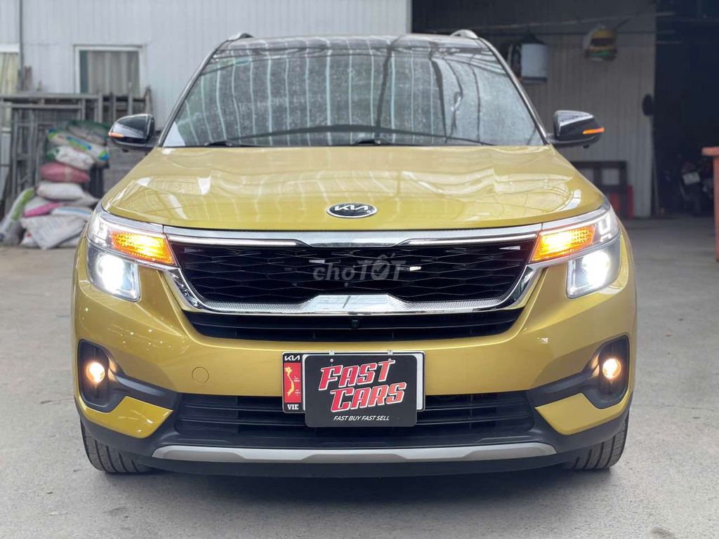 Kia Seltos 2021 Luxury 1.4 Turbo,màu vàng,48000 km. Mua bán Ô tô tại Quận Bình Tân Tp Hồ Chí Minh được đăng bởi Son Do hình 1