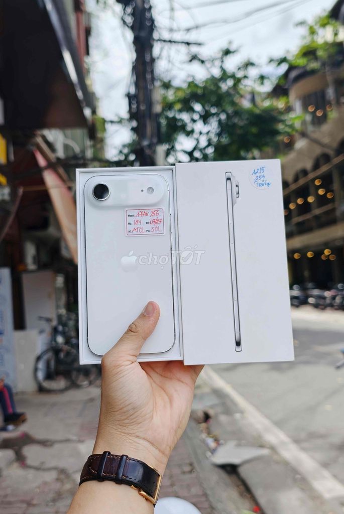 iPhone 17 Air 256GB VN/A như mới, chưa sử dụng. Mua bán Điện thoại tại Quận Đống Đa Hà Nội được đăng bởi Lâm Bảo Tuyên hình 1