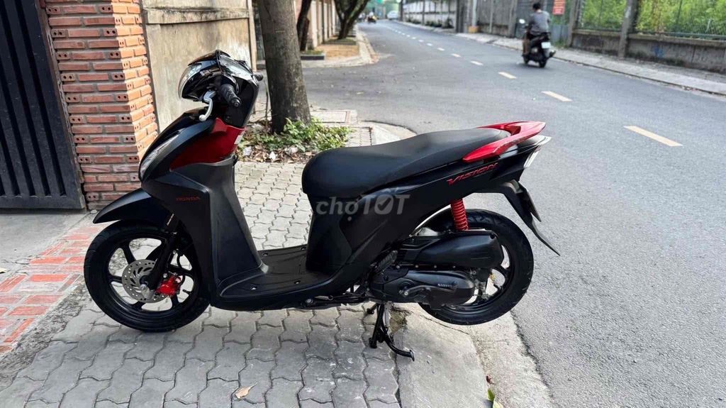 Honda Vision 2016 Đen Đỏ. Mua bán Xe máy tại Quận Bình Thạnh Tp Hồ Chí Minh được đăng bởi Quyphan hình 3