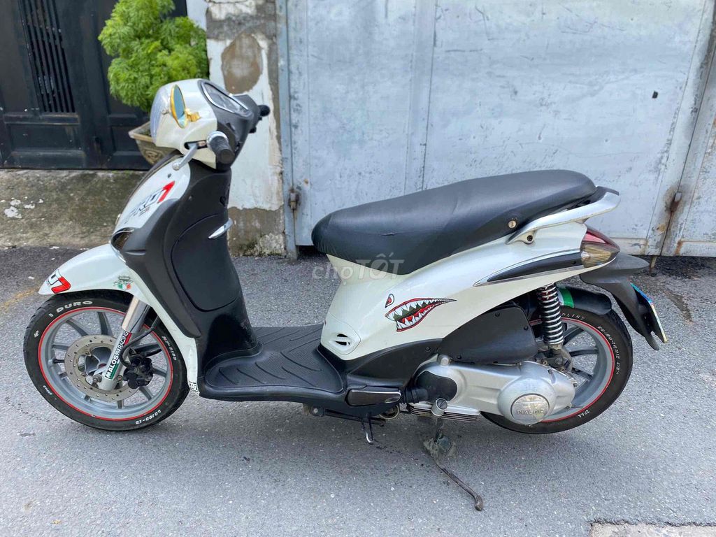 Piaggio Liberty 3vie 2012 белый, полный пакет документов