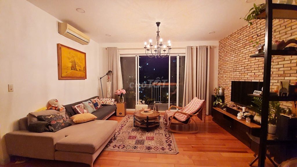 Sofa Vải Xám nhạt 2m8x1m5. Mua bán Bàn ghế tại Quận 7 Tp Hồ Chí Minh được đăng bởi Lien Nguyen hình 1