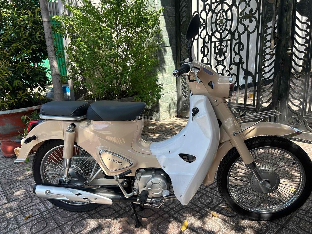 Xe máy điện Cub màu Kem xe mới. chúng thưởng bán. Mua bán Xe điện tại Quận 12 Tp Hồ Chí Minh được đăng bởi Xe Máy Anh Em hình 2