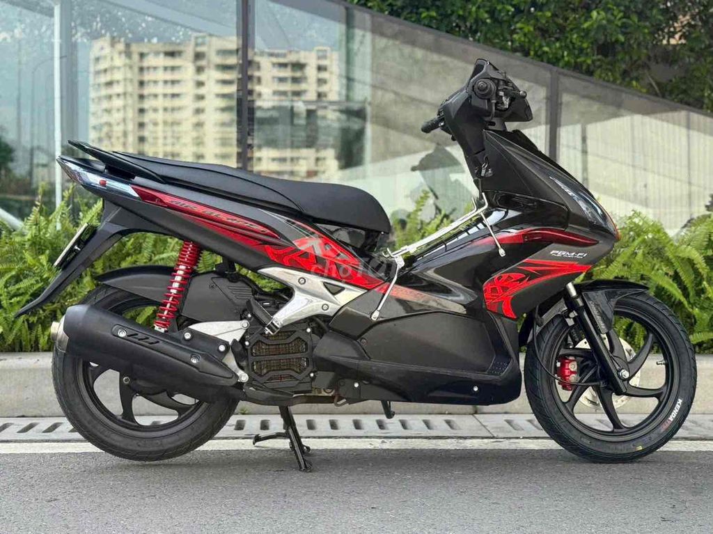 Honda Air Blade 2010 Thái Đen. Mua bán Xe máy tại Quận Gò Vấp Tp Hồ Chí Minh được đăng bởi Hoàng Bách  hình 4
