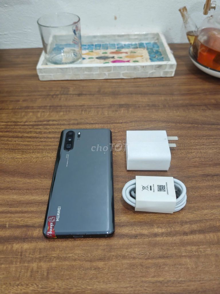 Huawei P30 Pro 8/256 Đen sạc cáp có ship COD. Mua bán Điện thoại tại Quận Hoàng Mai Hà Nội được đăng bởi Trần Ngọc Hiếu hình 1
