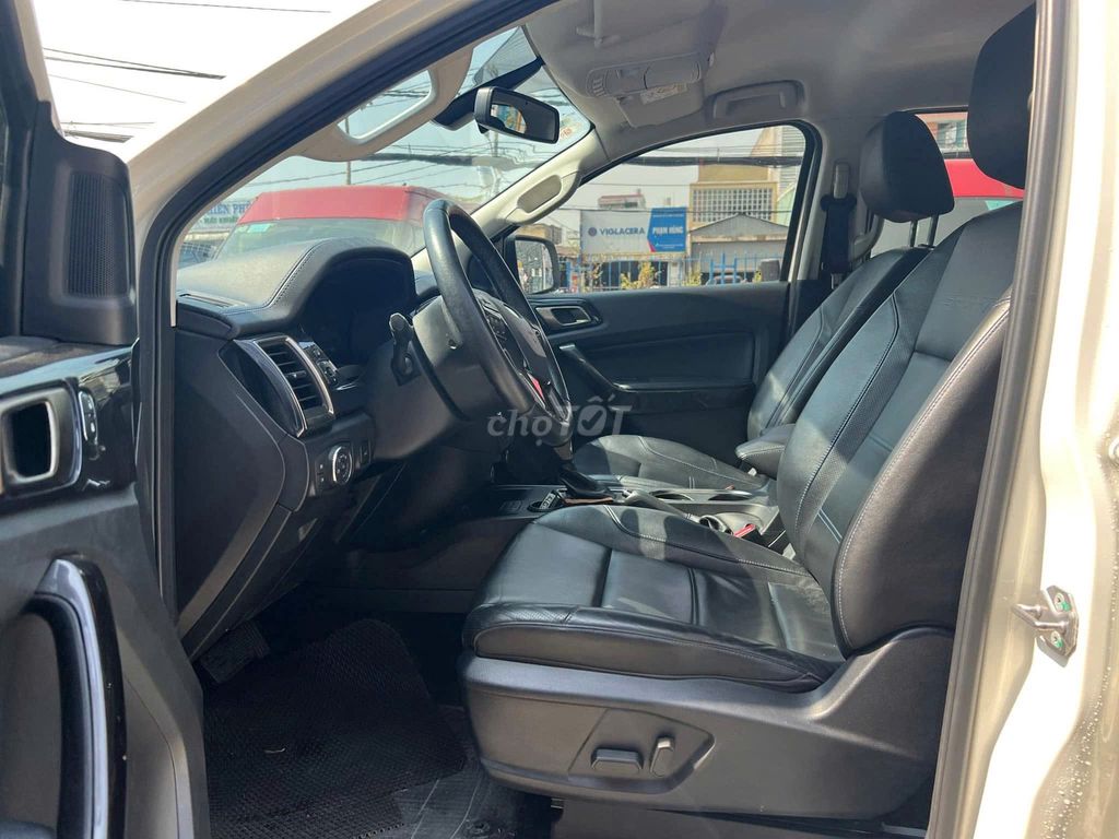 Ford Everest 2021 Sport 2.0L 4x2 AT - 87999 km. Mua bán Ô tô tại Quận Gò Vấp Tp Hồ Chí Minh được đăng bởi Đại Lý Xe FORD Chính Hãng hình 5