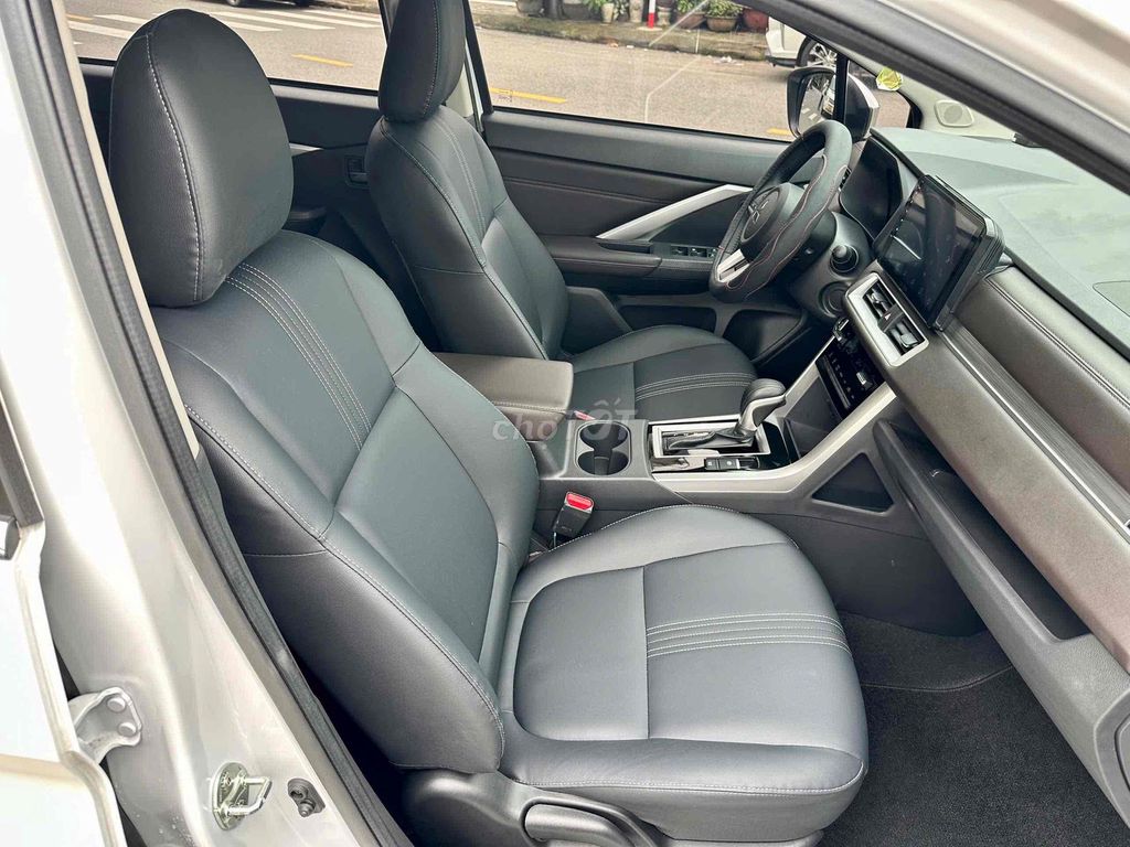 Xpander Pre 2025 Trắng livenew. Mua bán Ô tô tại Quận Hải Châu Đà Nẵng được đăng bởi Lê Bá Hội hình 17