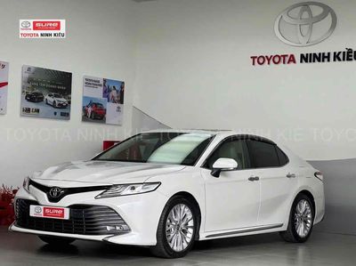 Toyota Camry 2020 2.5Q - 32000 km. Mua bán Ô tô tại Quận Ninh Kiều Cần Thơ được đăng bởi Linh Toyota ninh kiều