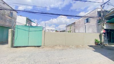 Cho thuê đất 405 m2 Nguyễn Văn Cừ 16 triệu