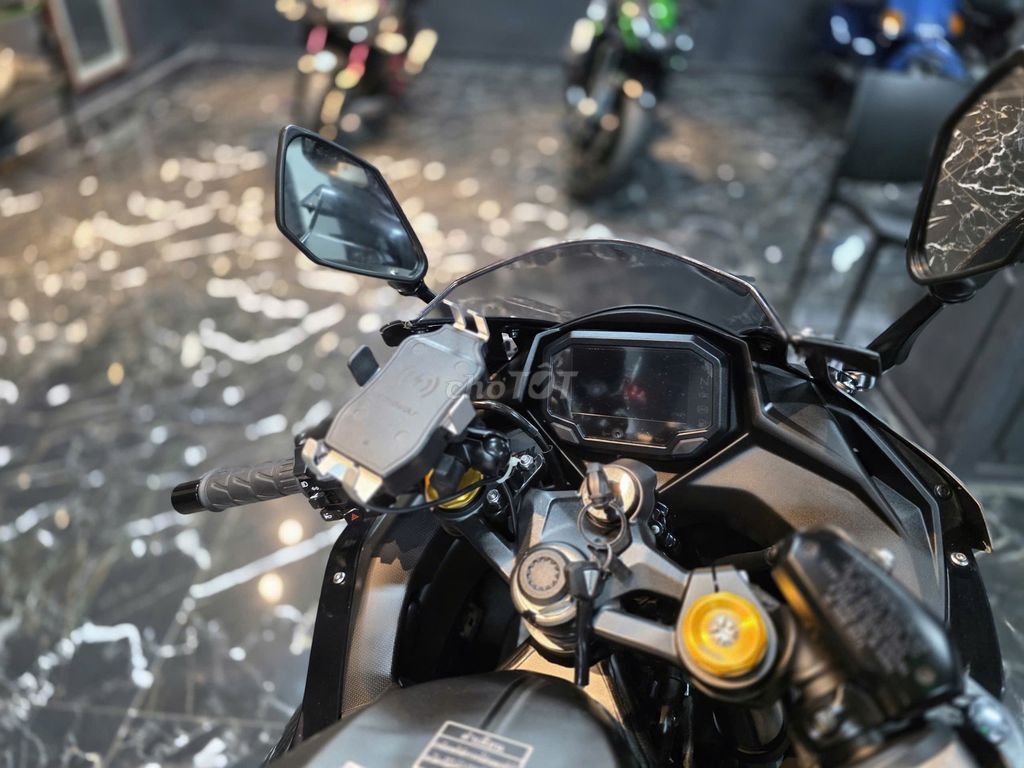 ZX25R XÁM TITAN MODEL 2023 BIỂN HÀ NỘI. Mua bán Xe máy tại Quận Tây Hồ Hà Nội được đăng bởi Tu Phamanh hình 5