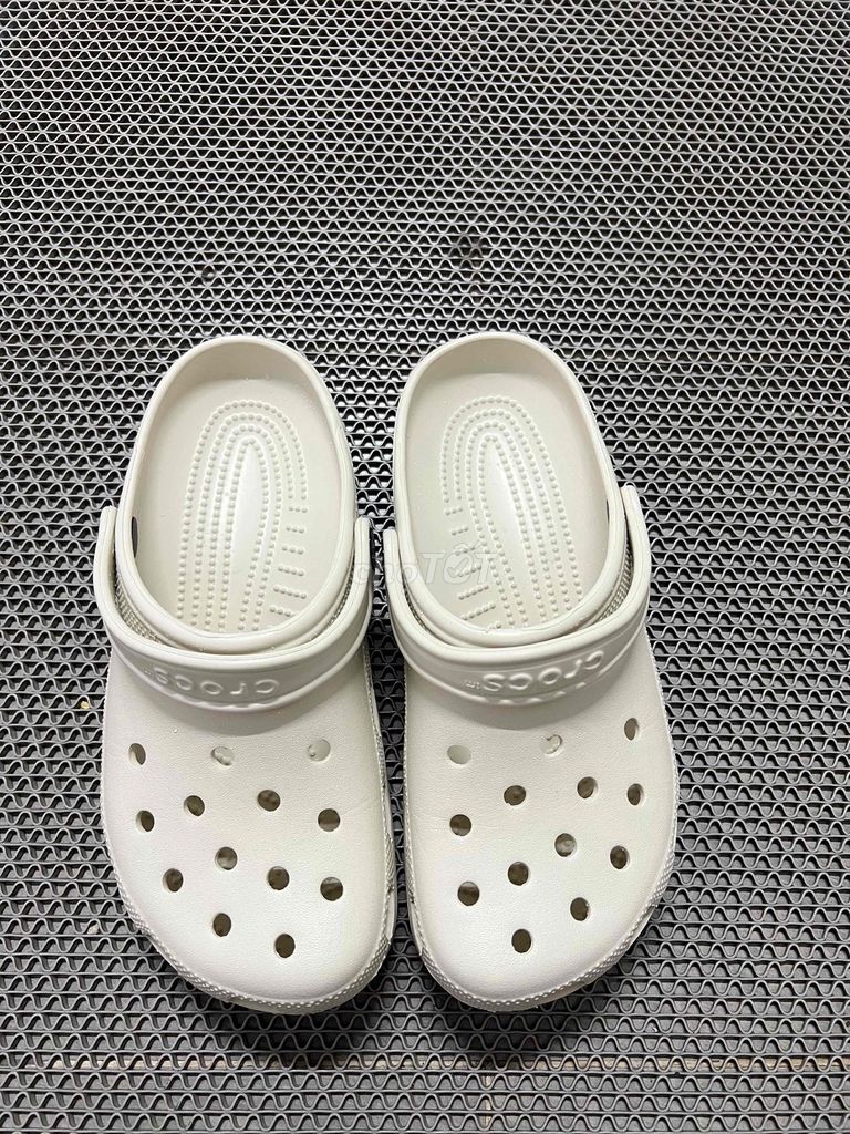 Dép Crocs Bone M6/W8 auth xách tay mỹ. Mua bán Giày dép tại Thành phố Biên Hòa Đồng Nai được đăng bởi Le Thanh Phong hình 1