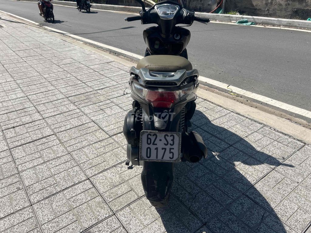 xe sym máy zin êm ru bs62. Mua bán Xe máy tại Quận Ninh Kiều Cần Thơ được đăng bởi đầy cửa hàng cầu hưng lợi nk cần thơ hình 4