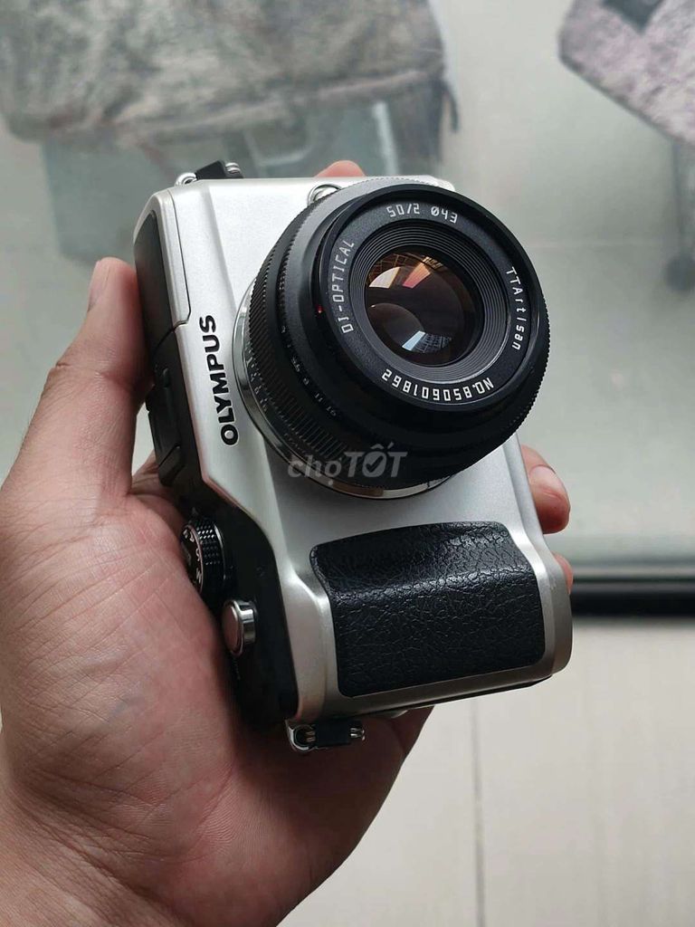 Máy ảnh Olympus EPL2 Bạc. Mua bán Máy ảnh, Máy quay tại Quận Thanh Xuân Hà Nội được đăng bởi Trung Nguyễn hình 1