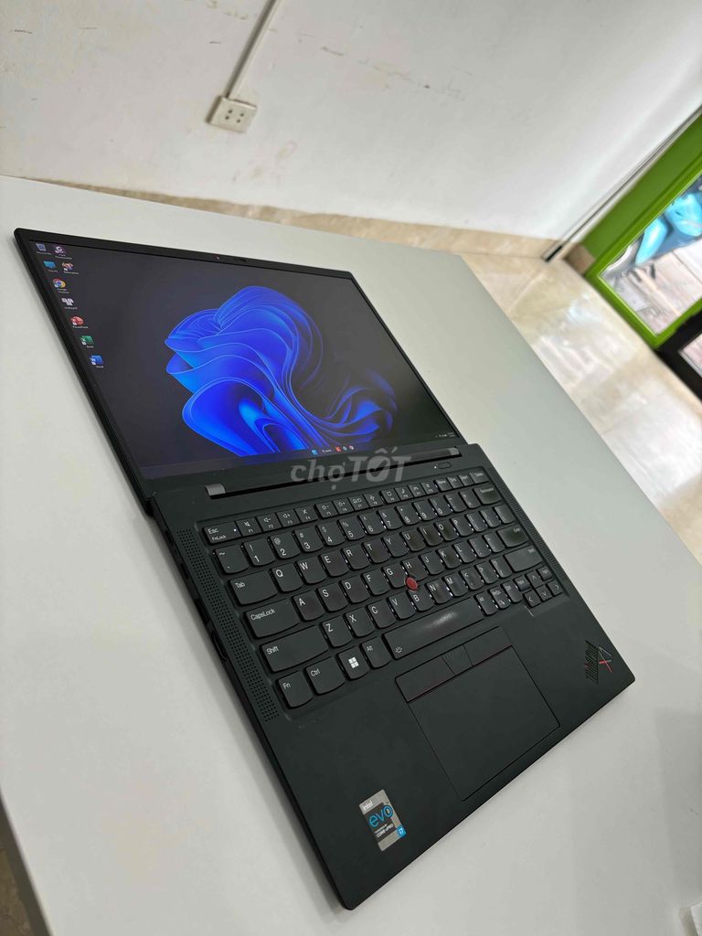 Lenovo X1 Carbon Gen 9 i7-1185g7 16GB/512GB Đen. Mua bán Laptop tại Quận Đống Đa Hà Nội được đăng bởi Phạm Duy Đức hình 1