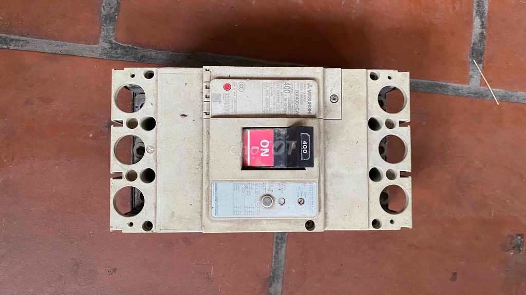 Attomat Mitsubishi NV400-CW 400A. Mua bán Nội thất, đồ gia dụng khác tại Huyện Mê Linh Hà Nội được đăng bởi Nguyễn Hiệp hình 1