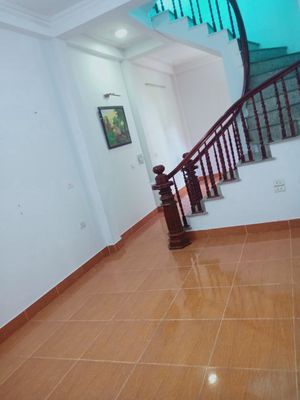 Chính chủ cho thuê nhà 3 tầng