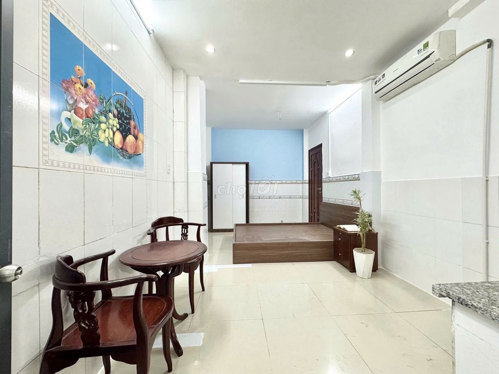Phòng đầy đủ nội thất ngay Phạm Văn Đồng, cầu vượt Linh Xuân, an ninh