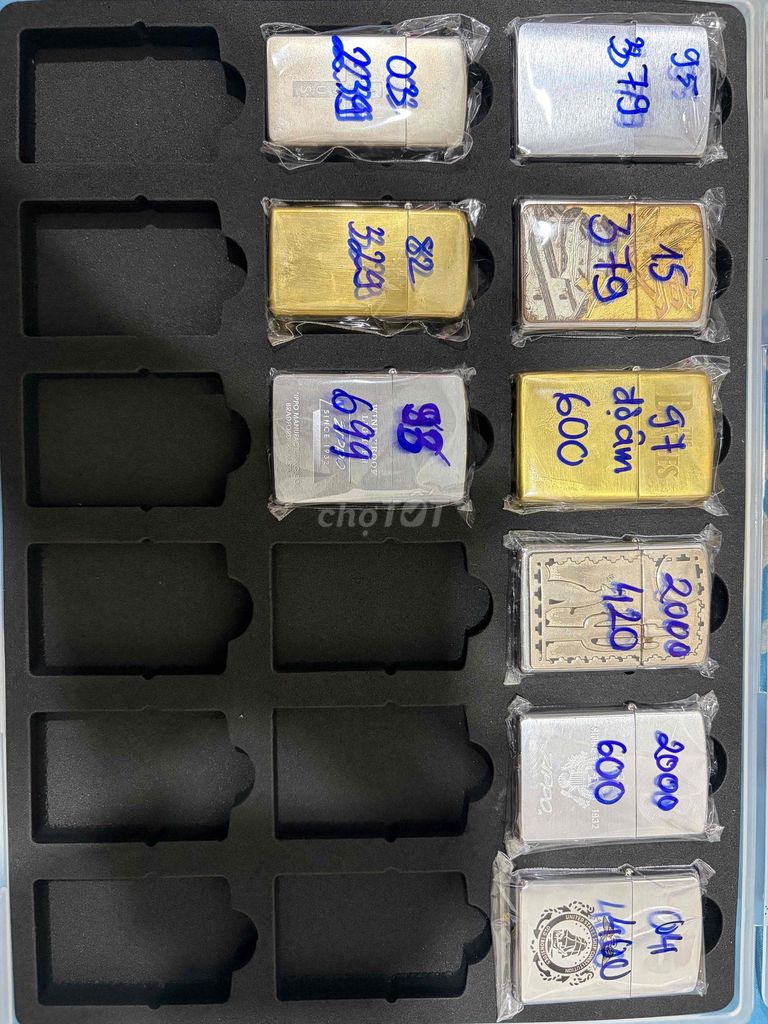 Bật lửa Zippo Kim loại Nhiều màu. Mua bán Đồ sưu tầm, đồ cổ tại Quận 5 Tp Hồ Chí Minh được đăng bởi Hoàng Khôi Lê Phạm hình 1