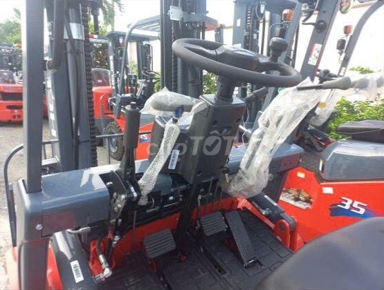 XE NÂNG DẦU 2.5 TẤN - MỚI 100 % - TOÀN QUỐC. Mua bán Phương tiện khác tại Huyện Nhơn Trạch Đồng Nai được đăng bởi Hoàng Vương Heli hình 1