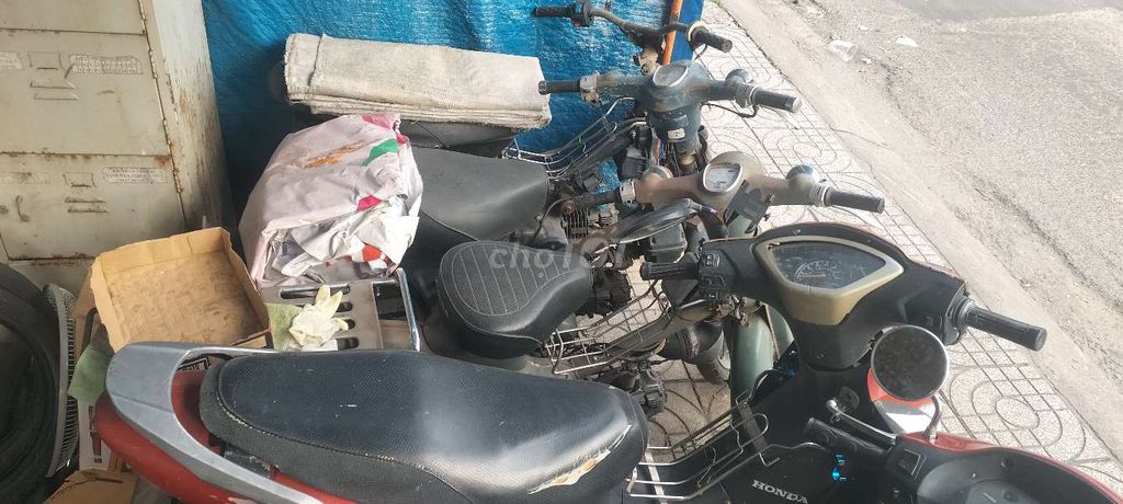 SYM Attila Đỏ 25369 km 80%. Mua bán Xe máy tại Quận Tân Phú Tp Hồ Chí Minh được đăng bởi trang quốc việt hình 4