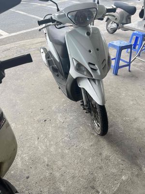 Yamaha Mio 2005 Trắng Tự động. Mua bán Xe máy tại Huyện Bình Lục Hà Nam được đăng bởi kỹ sư hẻm hình 1