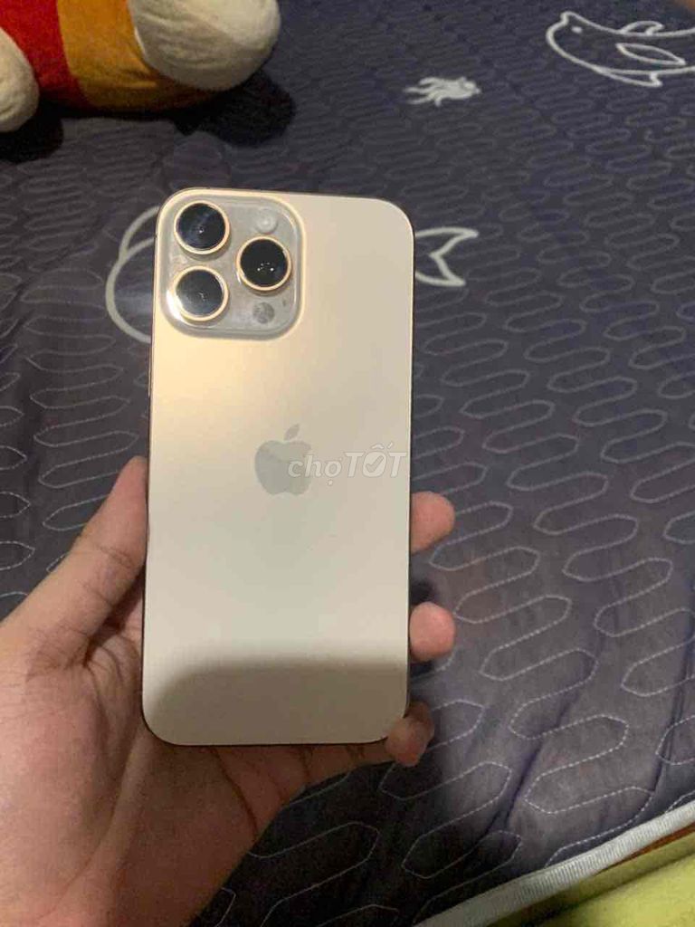 Apple iPhone 16 Pro Max Vàng Sa Mạc. Mua bán Điện thoại tại Huyện Tân Phước Tiền Giang được đăng bởi Hoàng Nhân hình 1