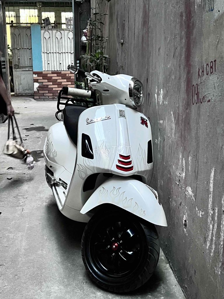 Cần bán vespa gts 150cc 2022 đẹp lướt. Mua bán Xe máy tại Quận Thanh Xuân Hà Nội được đăng bởi fb Minh Vương Smartphone Korea hình 18