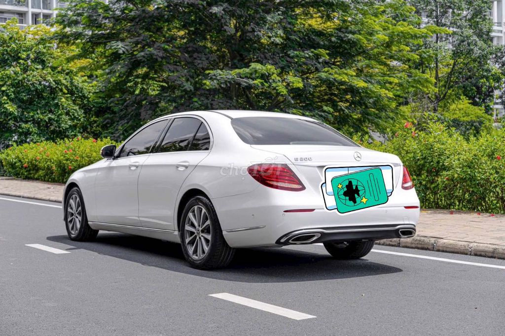 Mercedes Benz E Class 2018 E200 - 45000 km. Mua bán Ô tô tại Quận 7 Tp Hồ Chí Minh được đăng bởi John Luxury Car hình 5