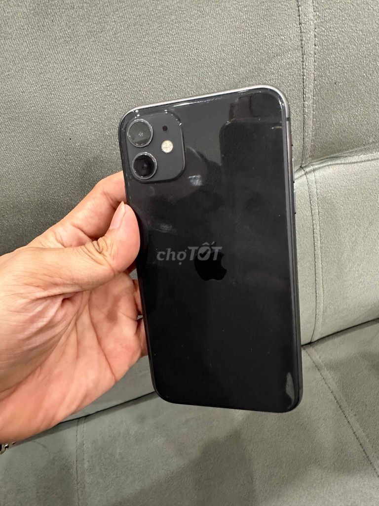 iPhone 11 64GB Đen  bán tại cửa hàng bảo hành ae. Mua bán Điện thoại tại Quận Đống Đa Hà Nội được đăng bởi Ng Hoang Anh hình 1