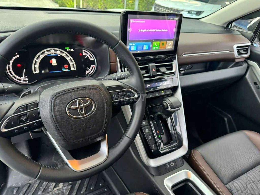 TOYOTA INNOVA CROSS 2.0AT - 26000 km. Mua bán Ô tô tại Thành phố Thủ Đức Tp Hồ Chí Minh được đăng bởi Ms Hiệp  hình 7