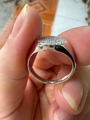 Nhẫn đá vàng trắng AU 750 (hàng xách tay). Mua bán Phụ kiện thời trang khác tại Thành phố Thủ Đức Tp Hồ Chí Minh được đăng bởi Ms Nguyễn An