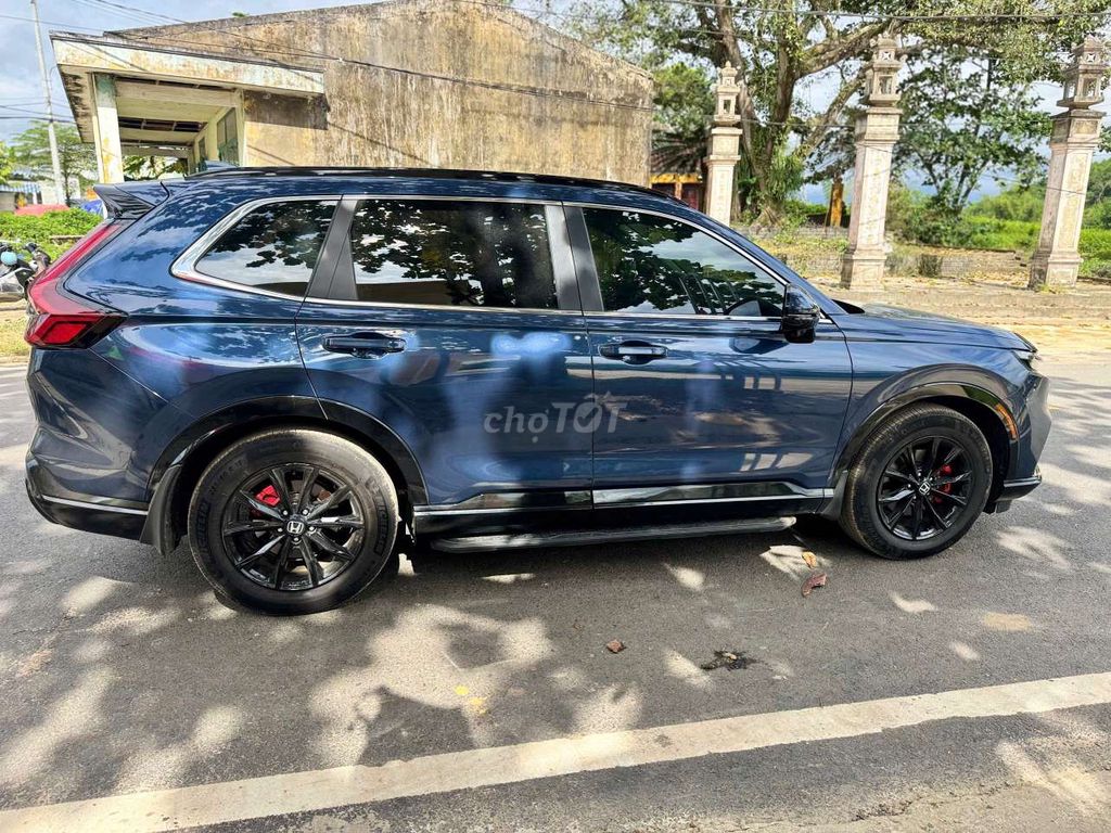 2025 L - 2000 km. Mua bán Ô tô tại Quận Cầu Giấy Hà Nội được đăng bởi oto lướt hà nội  hình 10