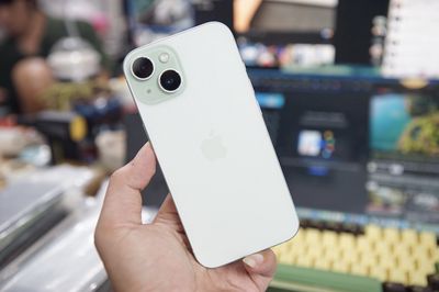 iPhone 15 256Gb Xanh lá - Q.tế có sim v.lý 2sim 5G