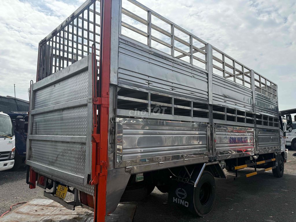 Hino FC 2021 Tải 5.5 tấn. xe chở gia cầm 2tầng ino. Mua bán Xe tải, xe ben tại Huyện Bình Chánh Tp Hồ Chí Minh được đăng bởi Bãi Xe Ô tô Cường Phát hình 11