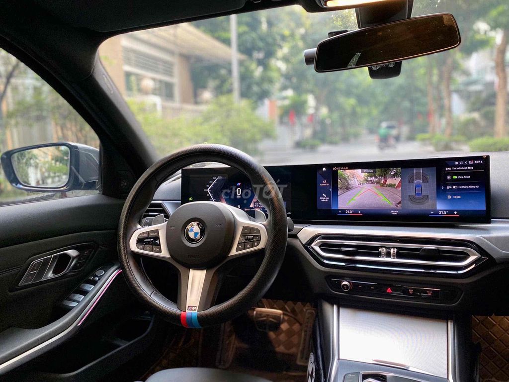 BMW 320i M Sport 2024 - 15000 km. Mua bán Ô tô tại Quận Thanh Xuân Hà Nội được đăng bởi Trần Trí Cường hình 19