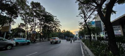 Cho thuê xe 7 chỗ du lịch đi viếng thăm. Du lịch tại Quận Tân Bình Tp Hồ Chí Minh được đăng bởi Nguyễn Cư