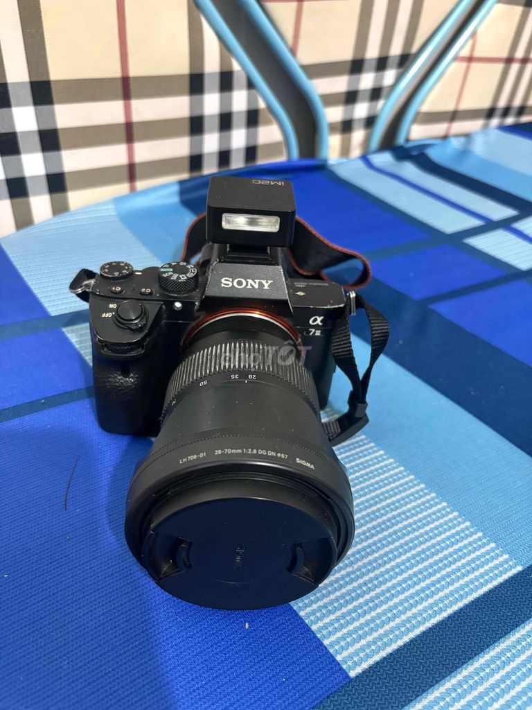 Máy ảnh Sony a73 Sigma 28-70mm. Mua bán Máy ảnh, Máy quay tại Thành phố Biên Hòa Đồng Nai được đăng bởi mai minh hình 1