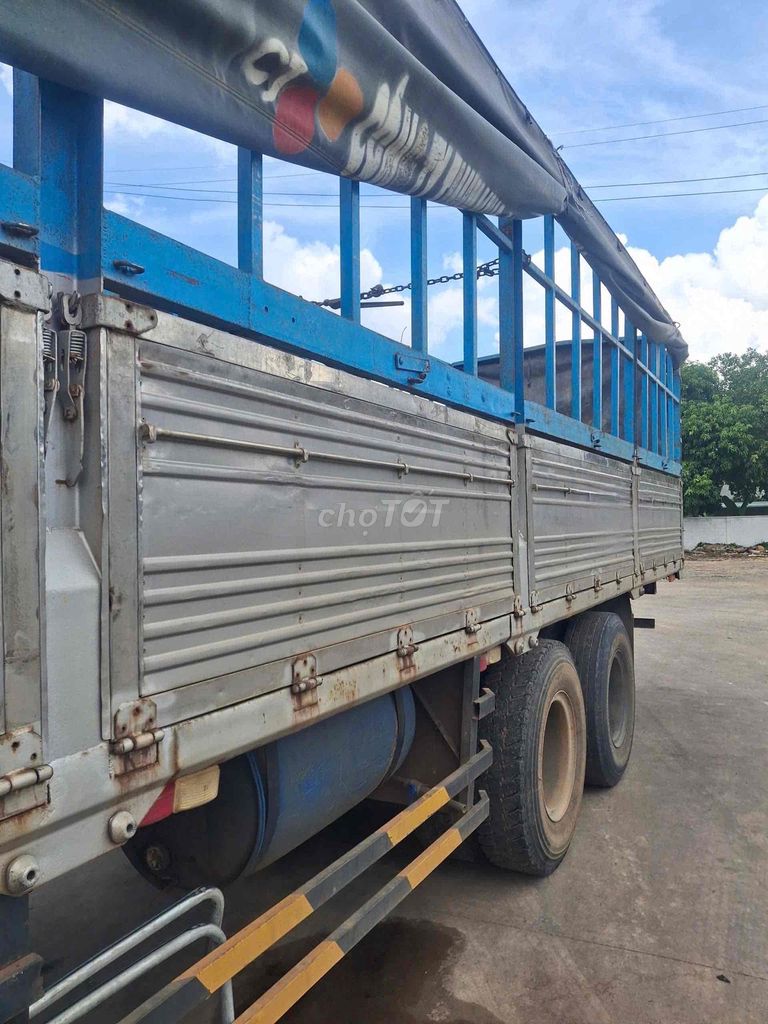 xe nhà đang chạy còn mới cần nhượng lại cho ai cần. Mua bán Xe tải, xe ben tại Quận 10 Tp Hồ Chí Minh được đăng bởi Trí Lê hình 2