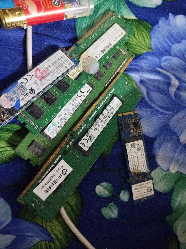 Ram 4g dr3 4 va ssd 240g và 128g m2