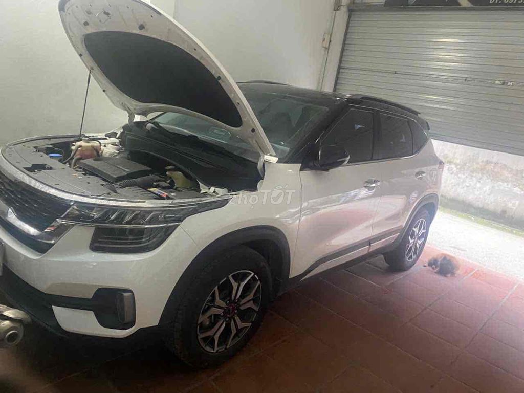 Kia Seltos 2023 Premium 1.4 AT - 9500 km. Mua bán Ô tô tại Quận Long Biên Hà Nội được đăng bởi Nguyễn Nam hình 1