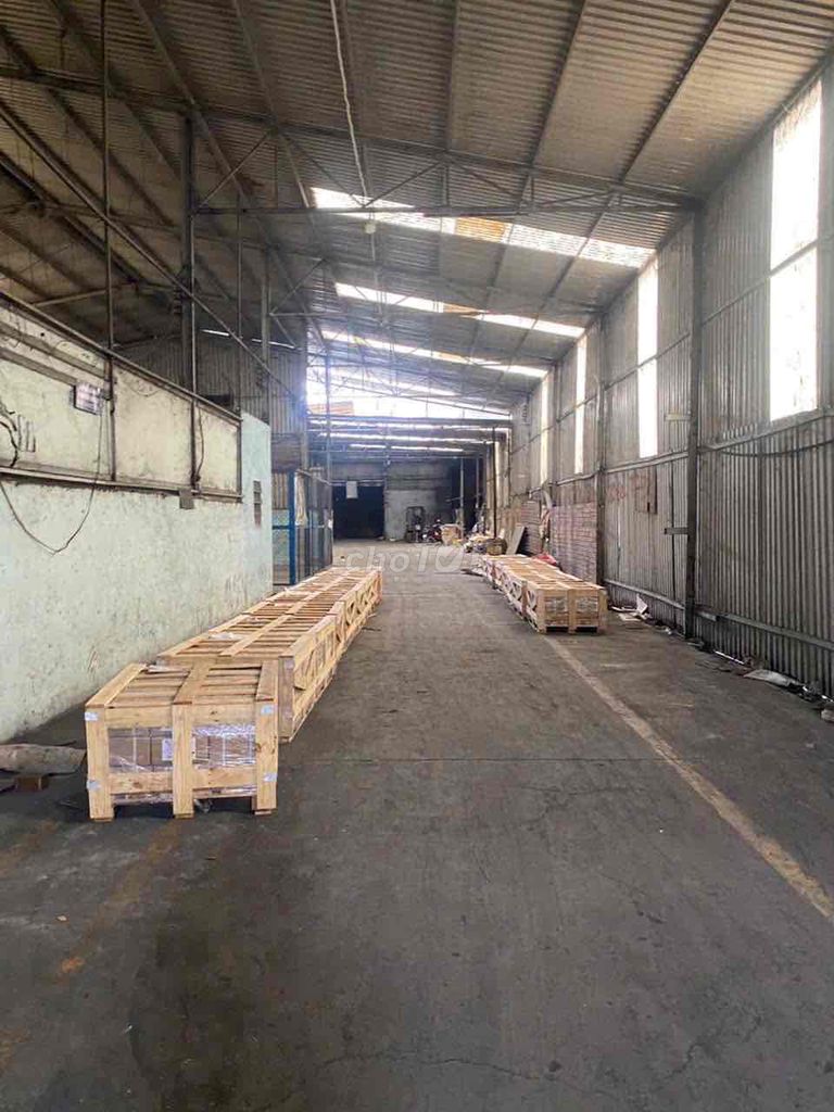 Cho Thuê Kho-Xưởng (Như Hình) DT:300m2 và 550m2- 850m2 Đường xe lớn và