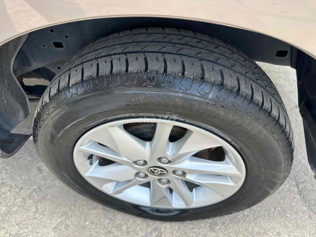 xe Innova 2019 2.0E - nha it di bán lại. Mua bán Ô tô tại Thành phố Thuận An Bình Dương được đăng bởi Nguyen hình 7