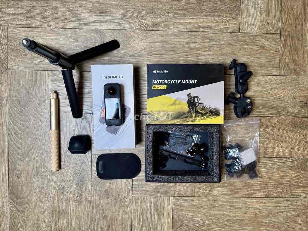 Máy quay hành trình Insta360 X3 Đen 64GB. Mua bán Máy ảnh, Máy quay tại Quận Thanh Xuân Hà Nội được đăng bởi Trang hình 1