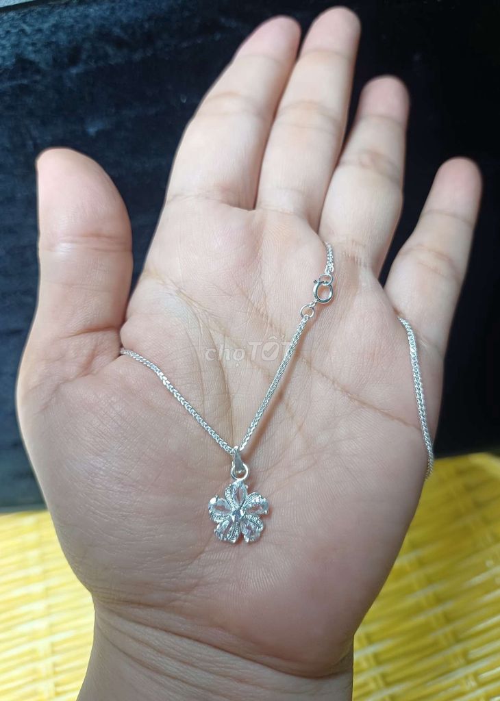 Dây chuyền Bạc 950 Nữ 45cm Hoa. Mua bán Phụ kiện thời trang khác tại Huyện Bình Chánh Tp Hồ Chí Minh được đăng bởi Dương Thị Linh Phương hình 1