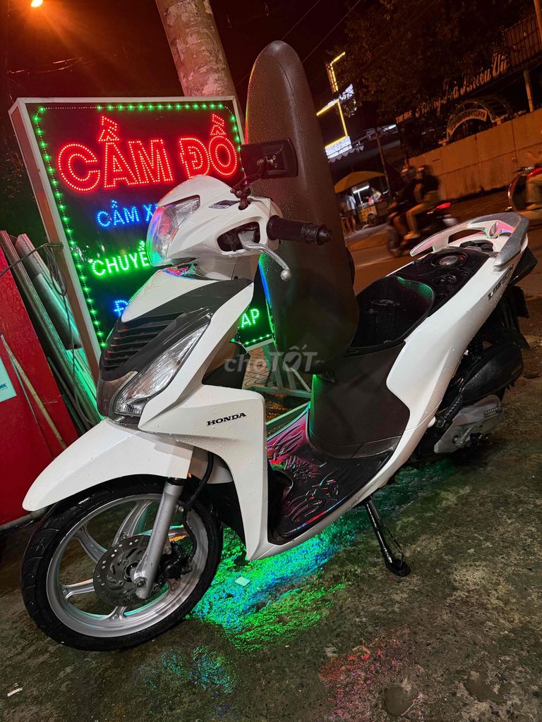 Honda Vision 2016, отличное состояние, полный комплект, документы в порядке